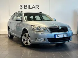 Ljusblå (blå) Begagnad 2009 Skoda Octavia Sport Kombi | 69 000 kr (Marknadspris)