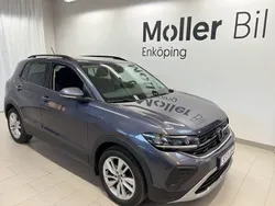 Grå (smokey grey metallic) Begagnad 2024 VW T-Cross SUV | 259 900 kr (Marknadspris)