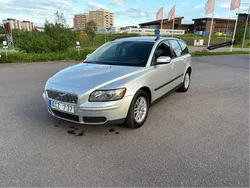 Grå Begagnad 2007 Volvo V50 Kinetic Kombi | 30 000 kr (Marknadspris)