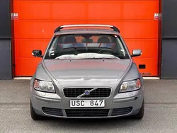 Grå Begagnad 2004 Volvo S40 Sedan | 14 900 kr