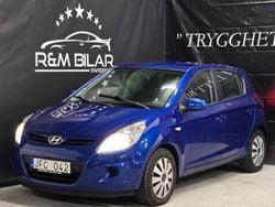 Blå Begagnad 2009 Hyundai i20 Select Halvkombi | 74 800 kr (Marknadspris)