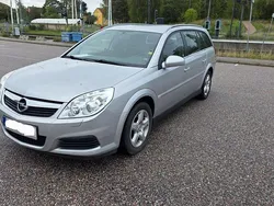 Grå Begagnad 2008 Opel Vectra Kombi | 48 000 kr (Marknadspris)