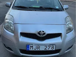 Silver Begagnad 2011 Toyota Yaris Halvkombi | 65 000 kr (Marknadspris)