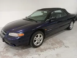 Blålila metallic Begagnad 1997 Chrysler Stratus | 24 500 kr