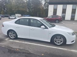 Vit Begagnad 2011 Saab 9-3 Linear Sedan | 59 000 kr (Dyr)