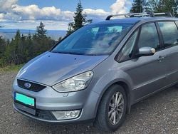 Grå Begagnad 2010 Ford Galaxy Minibuss | 37 500 kr