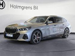 Grå Begagnad 2024 BMW i5 Comfort Edition Sedan | 719 900 kr