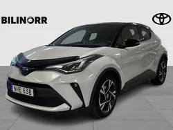 Vit Begagnad 2022 Toyota C-HR SUV | 309 900 kr (Lite dyr)
