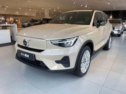 Brun Ny 2025 Volvo EX40 Single Motor Extended Range SUV | 579 900 kr (Marknadspris)