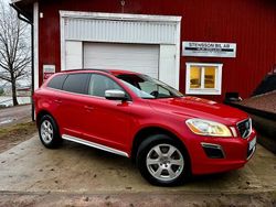 Röd Begagnad 2011 Volvo XC60 R-Design SUV | 109 500 kr (Marknadspris)