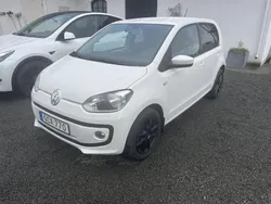 Vit Begagnad 2016 VW up! high up! Halvkombi | 78 000 kr (Marknadspris)