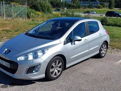 Grå Begagnad 2012 Peugeot 308 Halvkombi | 47 000 kr (Marknadspris)