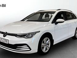 Vit Begagnad 2022 VW Golf VIII Life Kombi | 274 800 kr (Marknadspris)