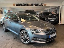 Grå Begagnad 2021 Skoda Superb Business Line Kombi | 274 900 kr (Marknadspris)
