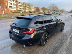 Svart Begagnad 2024 BMW 330e M Sport Kombi | 439 000 kr (Superpris)