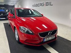 Röd Begagnad 2016 Volvo V40 Kombi | 99 900 kr (Marknadspris)