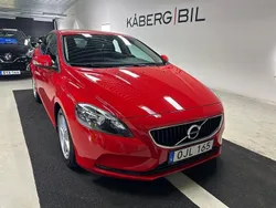 Röd Begagnad 2016 Volvo V40 Kombi | 109 899 kr (Marknadspris)
