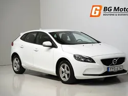 Vit Begagnad 2017 Volvo V40 Kinetic Kombi | 174 901 kr (Marknadspris)