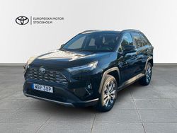 Svart Begagnad 2024 Toyota RAV4 Hybrid Executive SUV | 469 900 kr (Marknadspris)