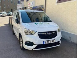 Vit Begagnad 2022 Opel Combo Minibuss | 270 000 kr (Dyr)