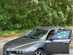Grå Begagnad 2008 Alfa Romeo 159 Kombi | 36 490 kr