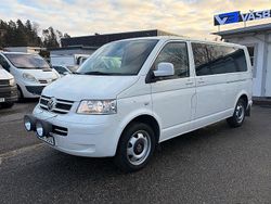Vit Begagnad 2009 VW Caravelle Minibuss | 149 000 kr
