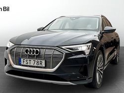 Grå Begagnad 2021 Audi e-tron Advanced Plus SUV | 359 000 kr