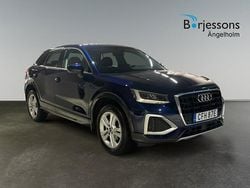 Blå Begagnad 2024 Audi Q2 Advanced Plus SUV | 279 000 kr (Marknadspris)