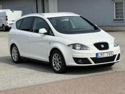 Vit Begagnad 2010 Seat Altea XL Minibuss | 49 900 kr (Marknadspris)