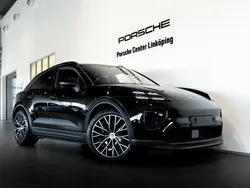 Svart (black) Ny 2024 Porsche Macan SUV | 1 113 500 kr (Superpris)