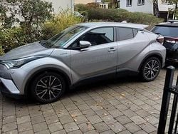 Begagnad 2019 Toyota C-HR SUV | 210 000 kr (Marknadspris)