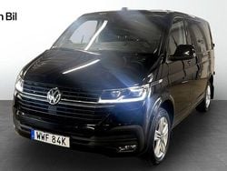 Svart (deep black pärleffekt) Begagnad 2023 VW T6.1 Van | 339 000 kr