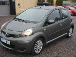Grön Begagnad 2009 Toyota Aygo Halvkombi | 39 900 kr (Marknadspris)