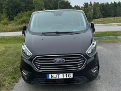 Svart Begagnad 2021 Ford Tourneo Custom Minibuss | 165 000 kr (Superpris)