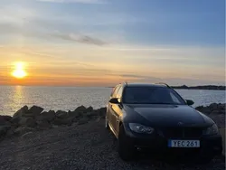 Svart Begagnad 2007 BMW 335 Comfort Edition Kombi | 135 000 kr (Marknadspris)