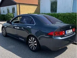 Grå Begagnad 2005 Honda Accord Sport Sedan | 32 900 kr (Marknadspris)