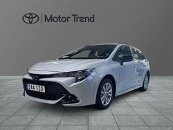 Grå Begagnad 2025 Toyota Corolla Active Kombi | 299 900 kr (Bra pris)