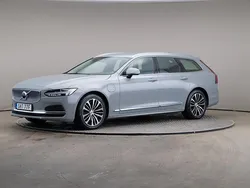 Grå Begagnad 2023 Volvo V90 Core Kombi | 429 000 kr (Marknadspris)