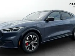 Blå (blue) Begagnad 2021 Ford Mustang Mach-E SUV | 334 900 kr (Superpris)