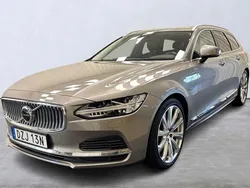Grå Begagnad 2021 Volvo V90 Inscription Kombi | 359 900 kr (Marknadspris)