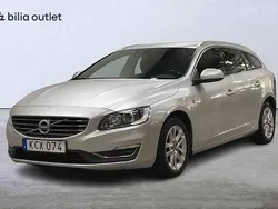 Silver Begagnad 2016 Volvo V60 Kombi | 169 900 kr