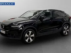 Svart Begagnad 2023 Volvo EC40 Plus SUV | 369 900 kr (Marknadspris)