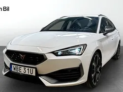 Vit (nevada white metallic) Begagnad 2024 Cupra Leon VZ Kombi | 319 900 kr (Superpris)