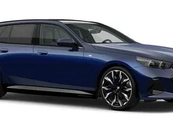 Blå Ny 2025 BMW 530e Comfort Edition Kombi | 799 000 kr (Dyr)