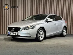 Silver Begagnad 2018 Volvo V40 Kombi | 199 700 kr