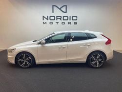 Vit Begagnad 2016 Volvo V40 R-Design Kombi | 159 000 kr (Marknadspris)