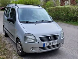 Silver Begagnad 2001 Suzuki Wagon R+ Kombi | 11 300 kr