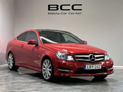 Ljusröd Begagnad 2011 Mercedes C220 AMG Sportkupé | 129 900 kr (Marknadspris)