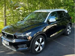 Svart Begagnad 2020 Volvo XC40 SUV | 265 000 kr (Bra pris)