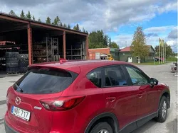 Röd Begagnad 2016 Mazda CX-5 SUV | 190 000 kr (Marknadspris)